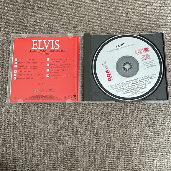 Vintage Elvis Volume 1 A Legendary Performer CD 70’s 1989 Remastered RCA - Picture 3 of 5